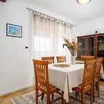 Family Monsa In Porec Musalez